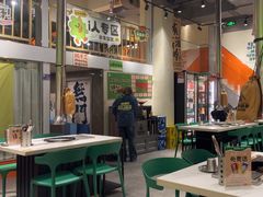 -山野的朋友露营炭火烤肉