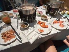 -领鲜活海鲜榴莲自助火锅(东门店)