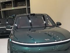 -理想汽车(世纪汇店)