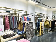 -URBAN REVIVO(济南世茂广场店)