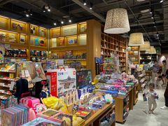 -百新书局(尚悦湾店)