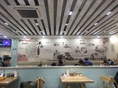 大堂-金诚张妈妈羊汤·驴肉火烧(旧宫佳和园店)