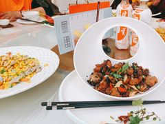 -东豪园林海鲜酒家(南港路辅路店)