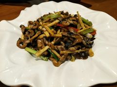 -江南古镇(斗西路万致创意园店)