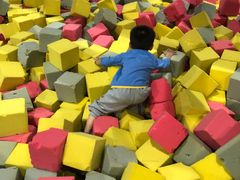 -嗨翻Hi-Fun竞技主题乐园·蹦床亲子生日轰趴(国光1937店)