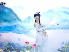 莲台咏4-九月鹰飞汉服摄影工作室