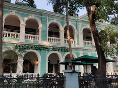 -星巴克臻选(广州沙面店)