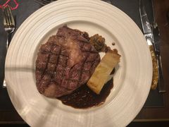 -恰餐厅及酒吧 CHAR Bar & Grill (北京丽都皇冠假日店)