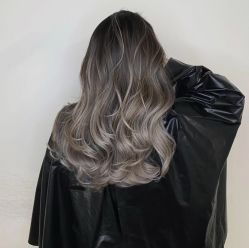 -HAIR HERE造型