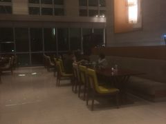 -月色西餐厅·海鲜刺身·烧烤(科学城保利郡雅酒店)