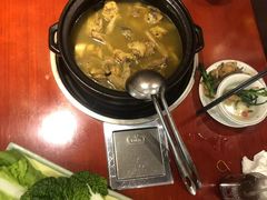 -菌之家·专业纯野生菌火锅·特色炒菌