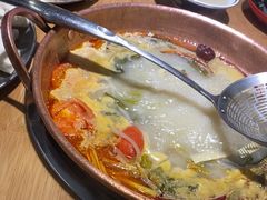 -洱火云南酸菜牛肉火锅(石景山当代商城店)