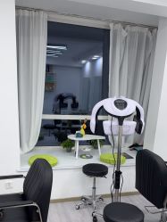 -LILI·HAIR SALON理理造型