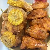 一家开在德思勤“胖东来”旁边的韩式炸鸡店