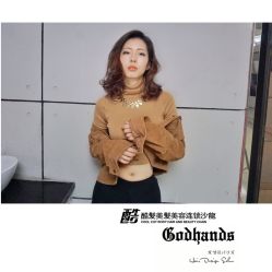 -God Hands发型设计复古会所
