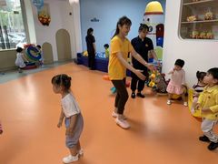 -小门牙好性格托育(北外滩中心)