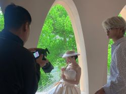 -唯一旅拍·颂当代影像艺术中心(上城店)