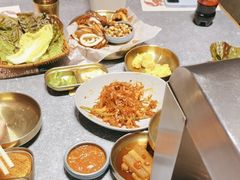 -草家酱蟹炭火烤肉店(珲春南路二店)