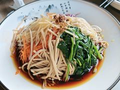 -东口码头·烧鸽子·鱼头泡饼·地方菜(金鹰悦城店)