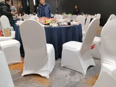 -朗丽兹自助餐厅