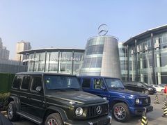 -奔驰北京极光星徽(四元桥店)