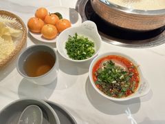 -洪氏嗨捞·广东猪肚鸡·椰子鸡火锅(西咸万象城店)
