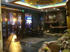-小天鹅火锅·一线江景洪鼎旗舰店(洪崖洞店)
