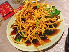 馓子拌皮蛋-巴厘龙虾·榜首油焖大虾(洞庭·艺术洋房店)