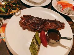 -食间牛排(重庆路万达店)