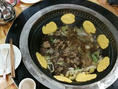 -粘豆包柴火铁锅炖