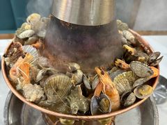 -一口猪海鲜浑锅·东北家常菜