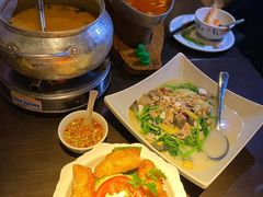 -大头虾越式风味餐厅(光明广场店)