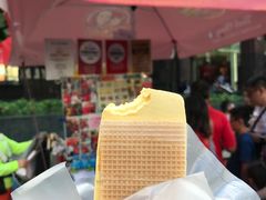 -詹爷爷乌节路街头冰淇淋