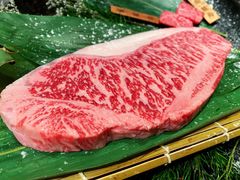 精选澳洲和牛纽约客牛排-老乾杯和牛烧肉(王府中环店)