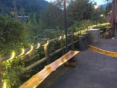 -楠柏弯休闲山庄(梨花溪店)