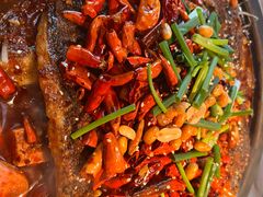 -鸣记脆皮烤鱼·海鲜烤鱼(三八广场店)