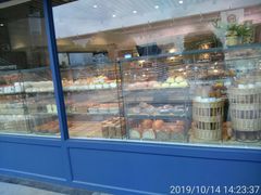 面包甜点陈列柜-巴黎贝甜(泗泾店)