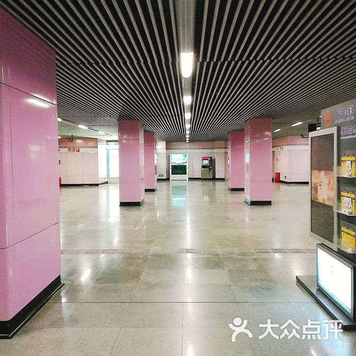 四川北路-地铁站