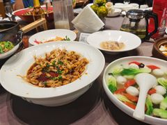-香山湖家家宴(中山陵店)