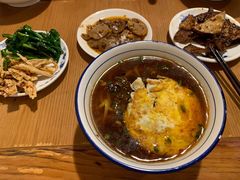 -矮子粉店1985·长沙米粉(湘春路店)