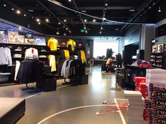 -NIKE品牌体验店(金源新燕莎店)