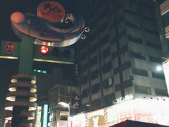 -六合夜市