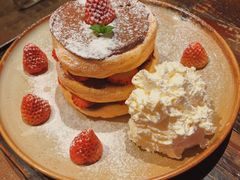 Nutella巧克力草莓松饼-MIKAKU(万达广场上海宝山店)