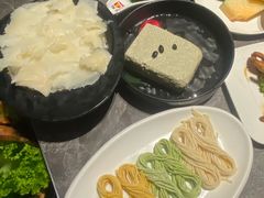 -德天肥牛海鲜火锅(城西银泰店)
