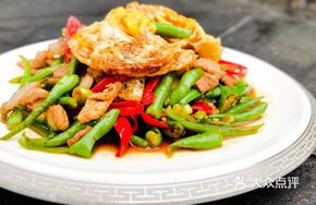 Green Pepper and Fried Egg with Pork Stir-fry