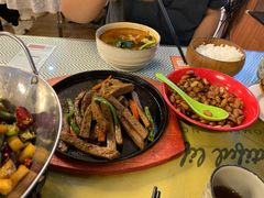 铁板牛肉-天天向上素食餐厅(五台山店)