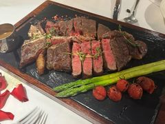 -Erman岩烧牛排(虹桥南丰城店)