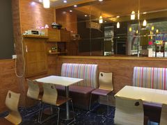 卡座-那坡里比萨(康王北路店)