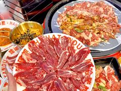 -哈哈碳都·牛肋条无限自助烤肉(台江万达店)