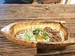 招牌秘制杂酱捞面-芜小皖砂锅菜(青山街店)